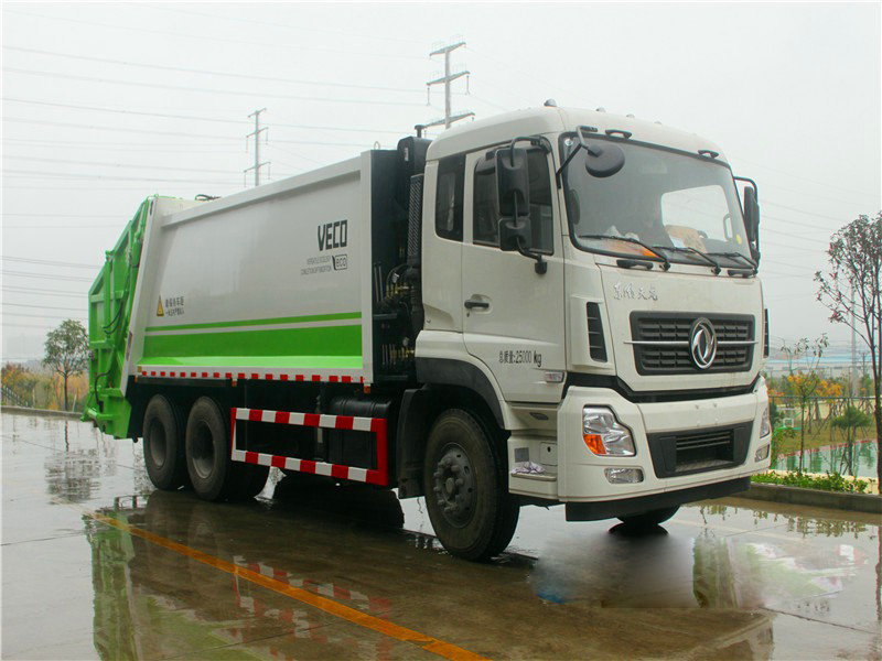 The new multi-functional garbage truck of Hunan University has been delivered